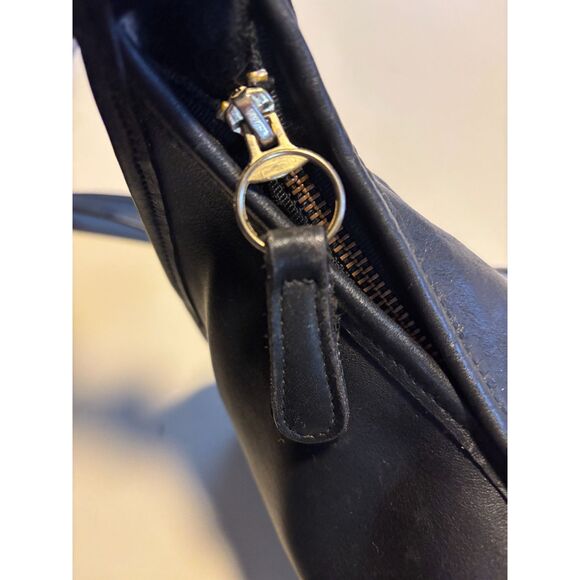 Vintage Coach Janice Legacy Black Crossbody Style # 9950 - Picture 14 of 14